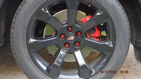 Red_Lugs_081722Da.jpg