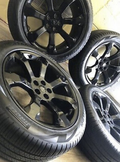 Set of (4) 21%22 OEM Rims & Tires.jpg