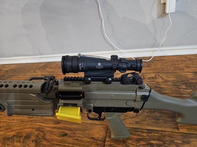 Trijicon TA11MGO-M249.jpg