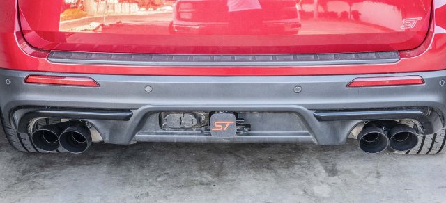 2026Jan27_DSC1350_Exhaust tips_2000w.jpg