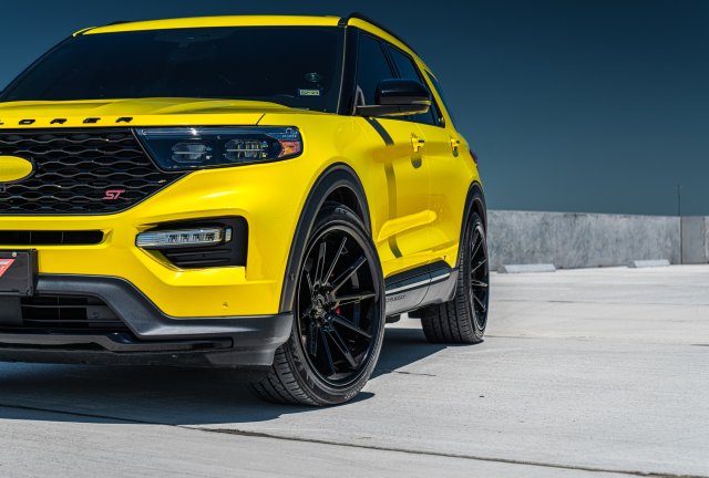 2021-Ford-Explorer-CM2-Custom-Gloss-Black-2-of-8.jpg