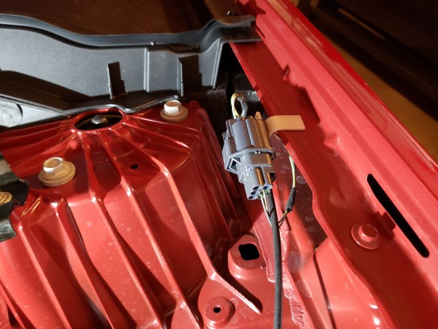 Fender connector.jpg